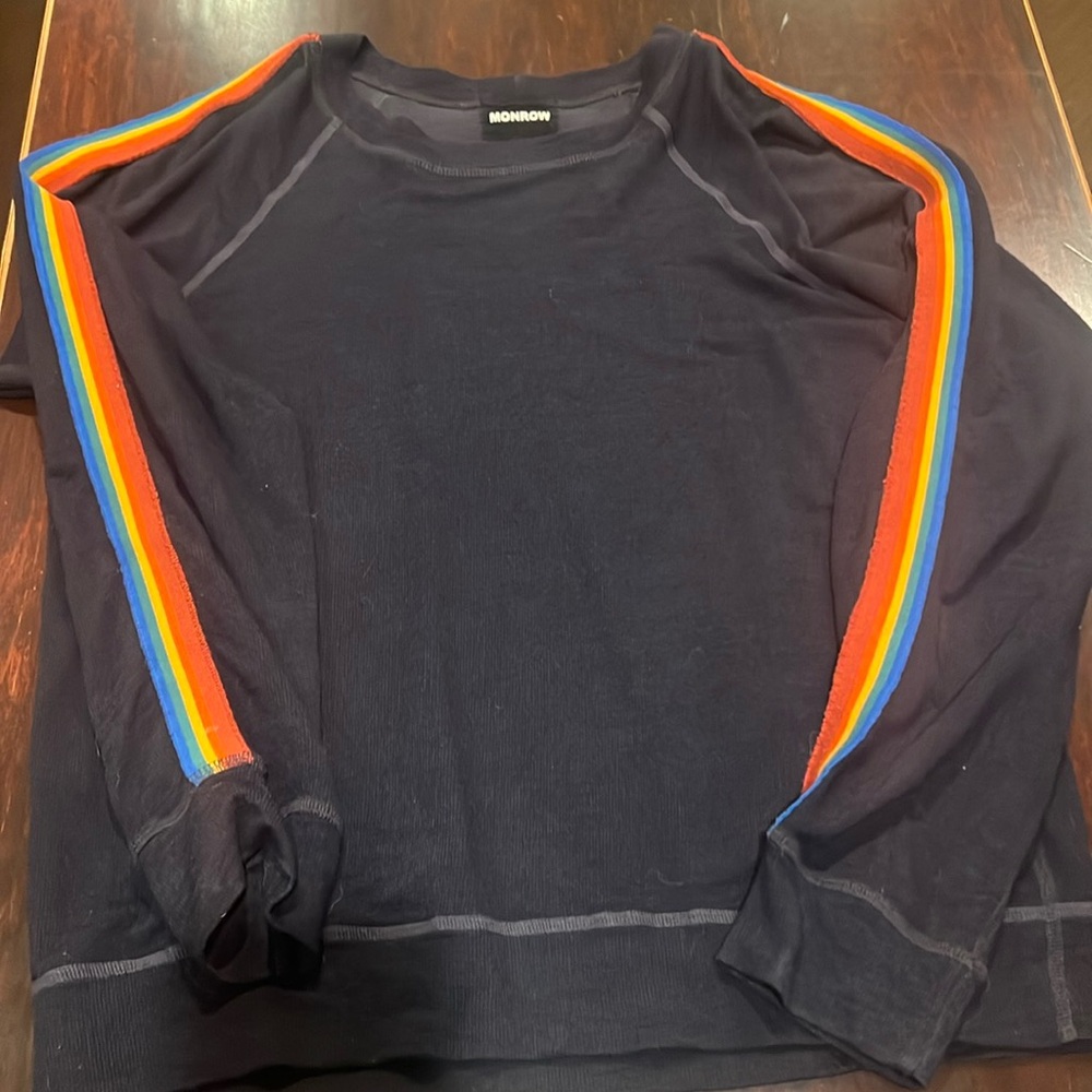 Monrow SOLD OUT Rainbow raglan tee